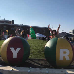 Meet your Posher, Julia